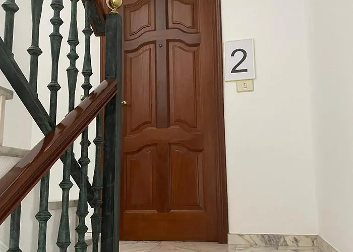 Apartamentos Demar Luis Casais