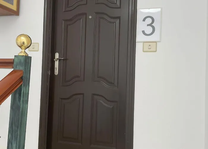 Apartamentos Demar Luis Casais