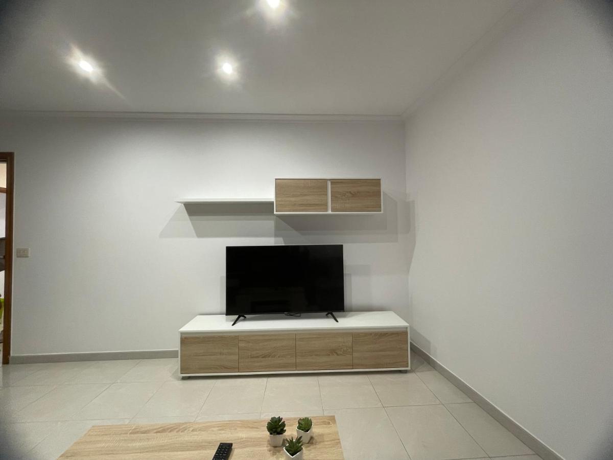 Demar Luis Casais Apartment