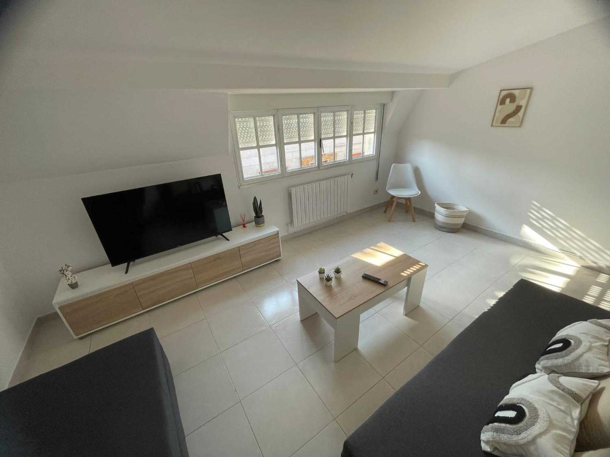 Demar Luis Casais Apartment